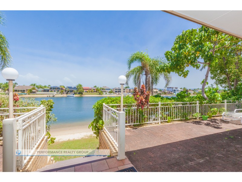 12 Delungra Street, Broadbeach Waters QLD 4218