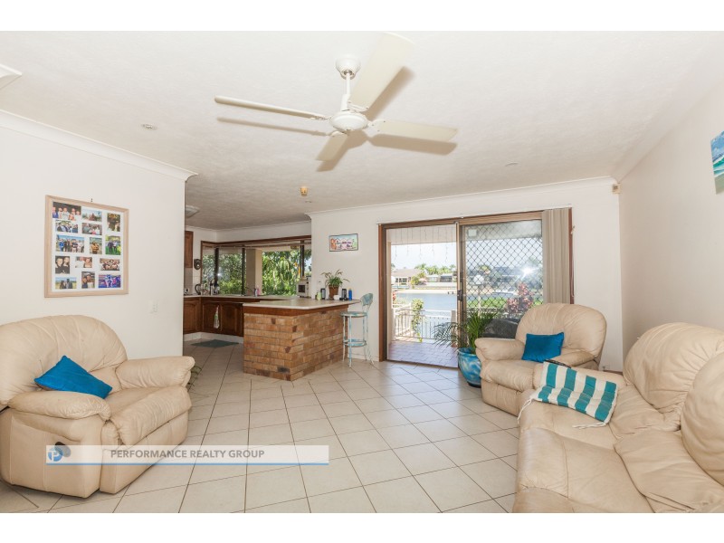 12 Delungra Street, Broadbeach Waters QLD 4218