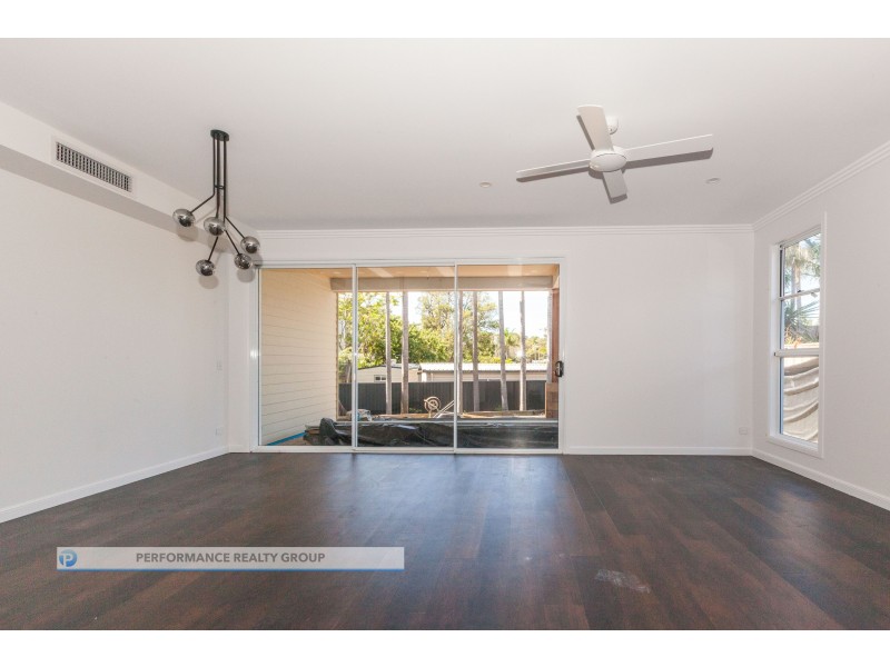 23A Alec Avenue, Mermaid Waters QLD 4218