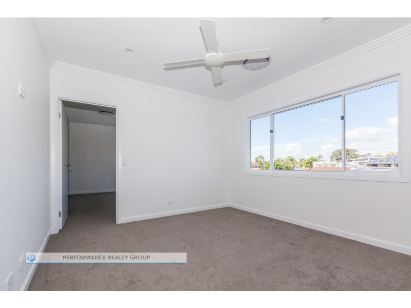 23A Alec Avenue, Mermaid Waters QLD 4218