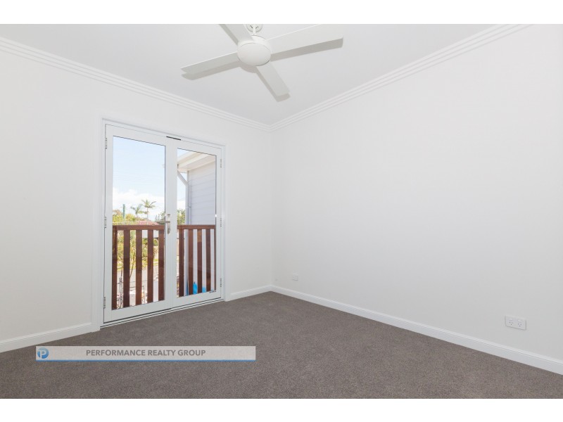 23A Alec Avenue, Mermaid Waters QLD 4218