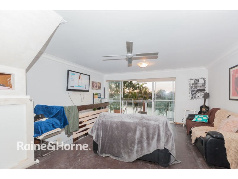 16/300 Cottesloe Drive, Mermaid Waters QLD 4218