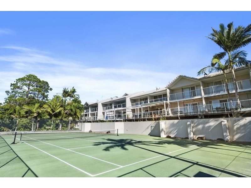 16/300 Cottesloe Drive, Mermaid Waters QLD 4218