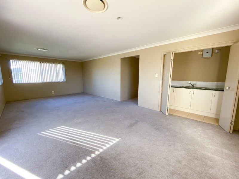 14/145 Palm Meadows Drive, Carrara QLD 4211