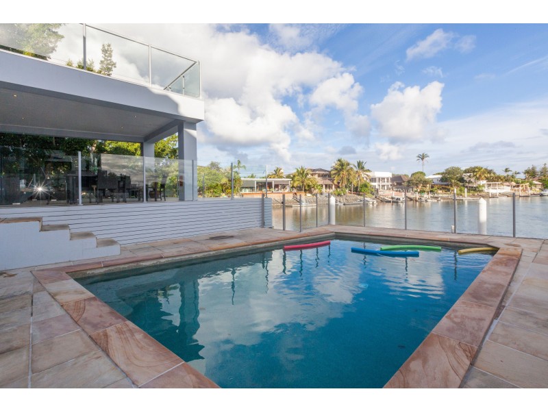 90 Monaco Street, Broadbeach Waters QLD 4218