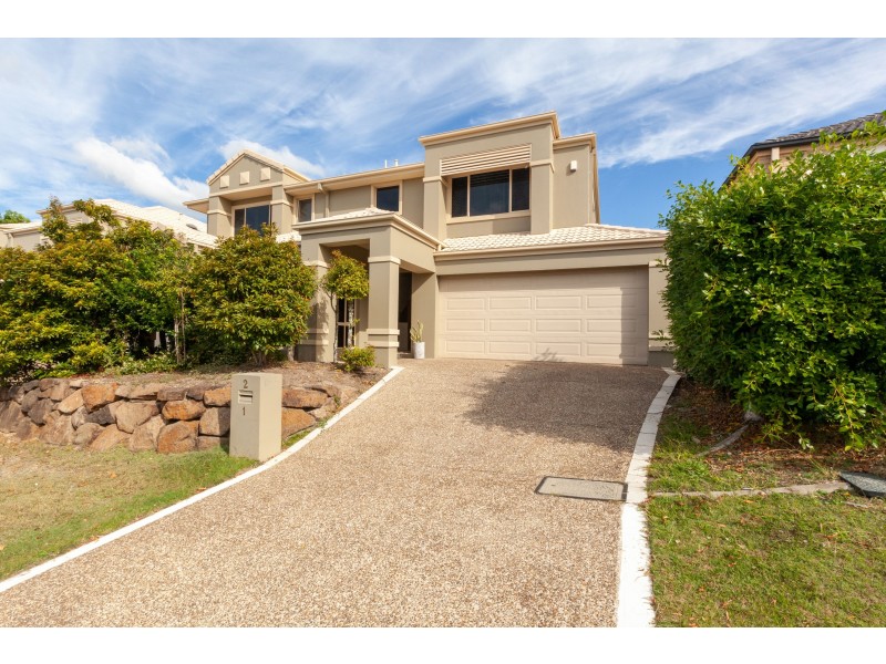 1/2 Duxton Drive, Varsity Lakes QLD 4227