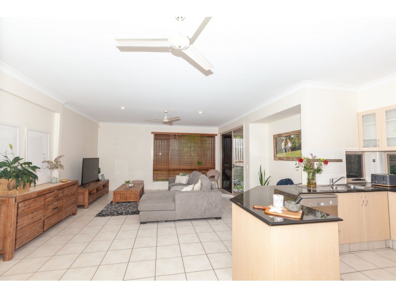 1/2 Duxton Drive, Varsity Lakes QLD 4227