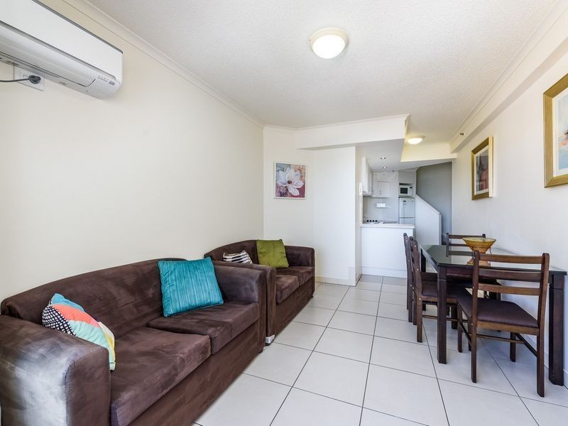 28/452 Marine Parade, Biggera Waters QLD 4216