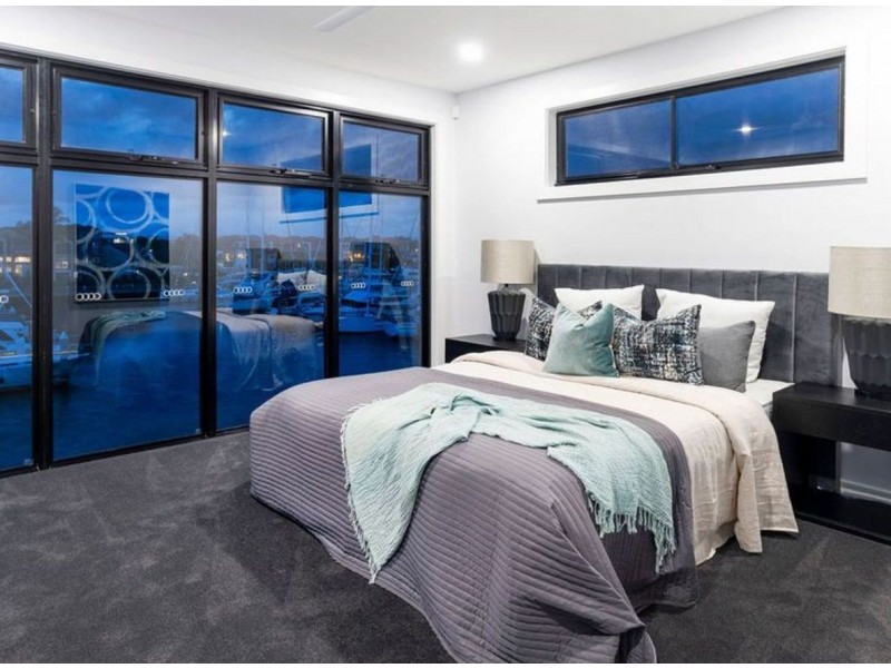 8948 The Point Circuit, Sanctuary Cove QLD 4212