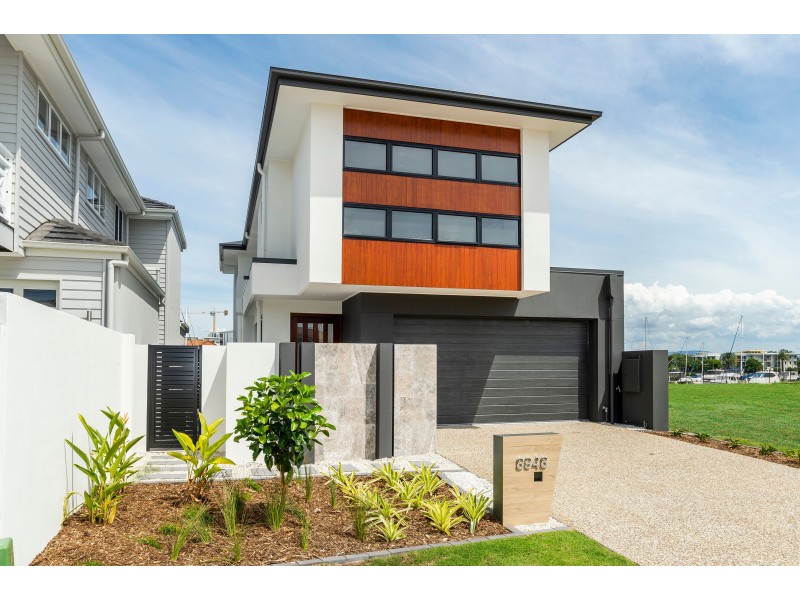 8948 The Point Circuit, Sanctuary Cove QLD 4212