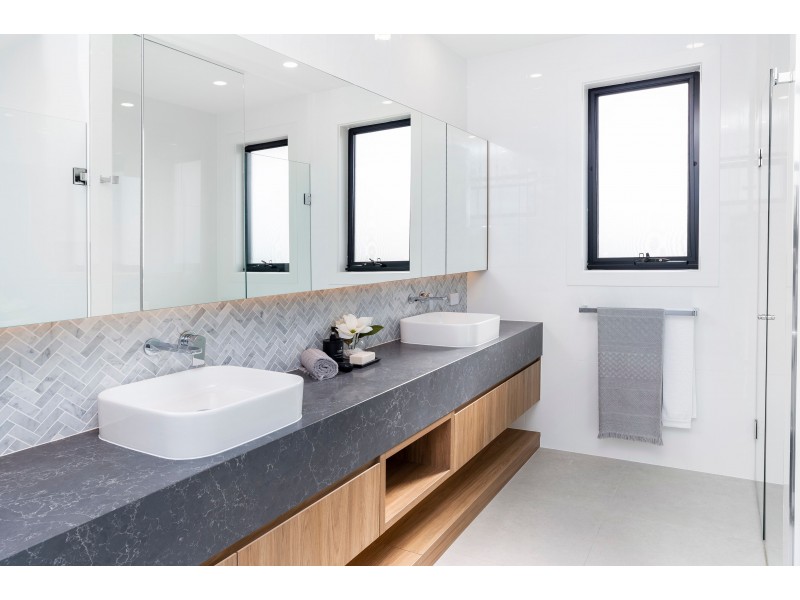 8948 The Point Circuit, Sanctuary Cove QLD 4212