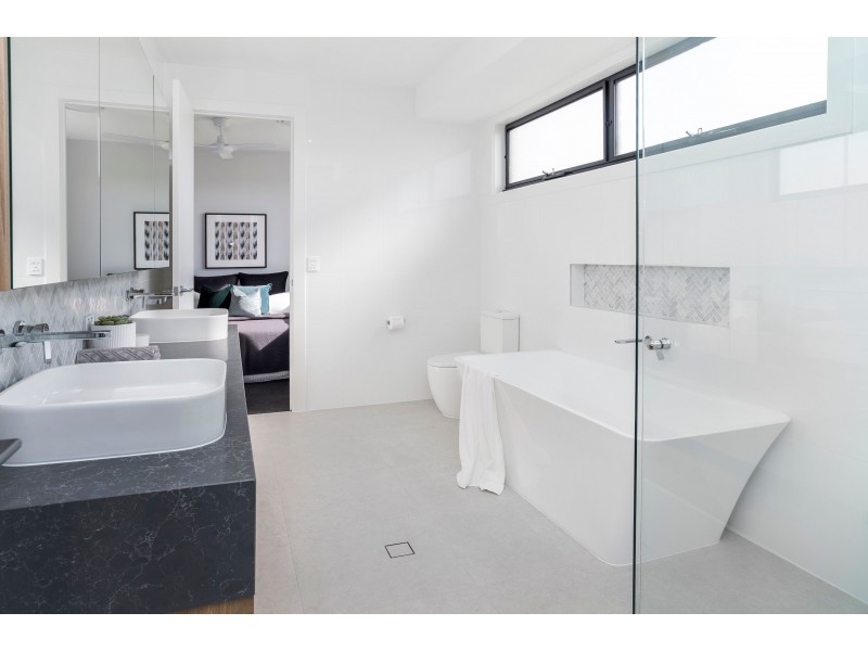 8948 The Point Circuit, Sanctuary Cove QLD 4212