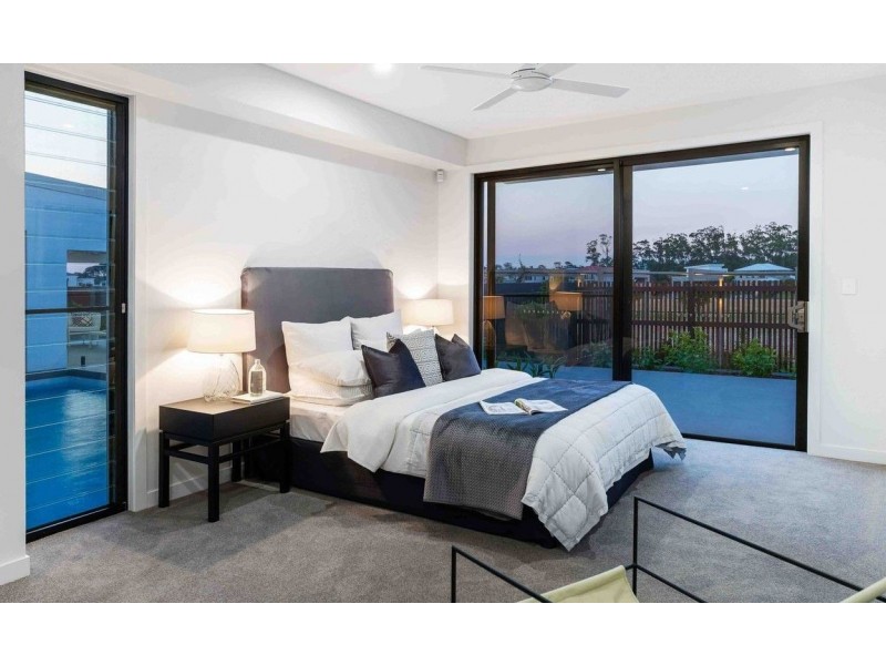 8936 The Point Circuit, Sanctuary Cove QLD 4212