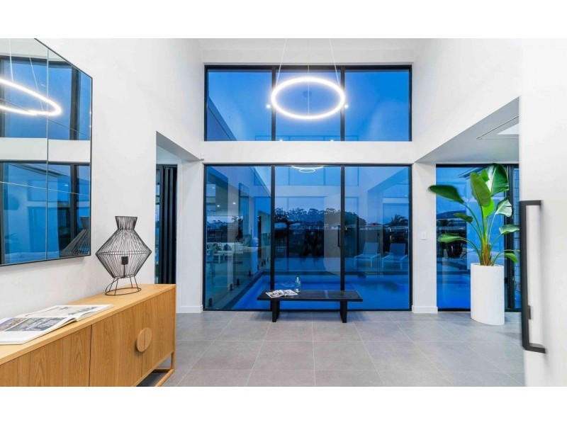 8936 The Point Circuit, Sanctuary Cove QLD 4212