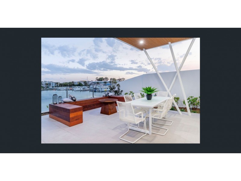 8936 The Point Circuit, Sanctuary Cove QLD 4212