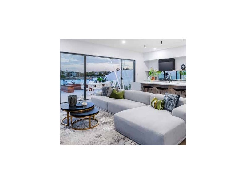 8936 The Point Circuit, Sanctuary Cove QLD 4212