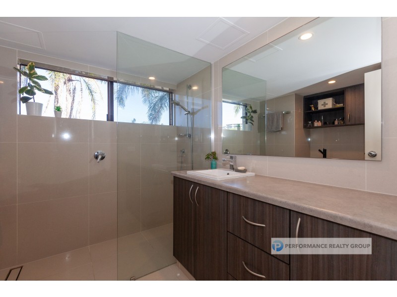 6/7 Lavarack Road, Mermaid Beach QLD 4218