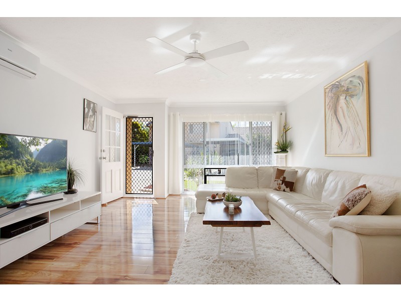 48/50 Saint Kevins Avenue, Benowa QLD 4217