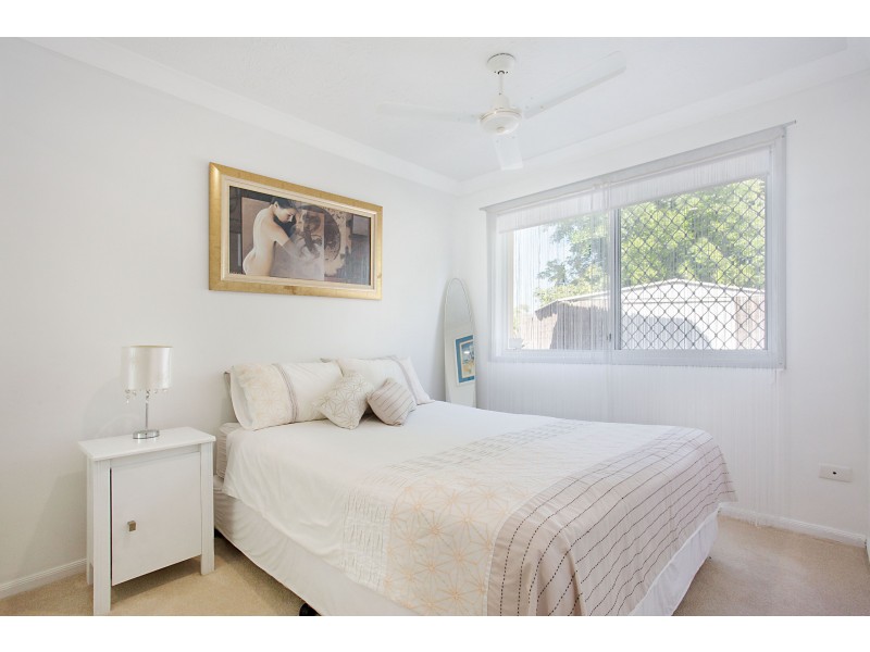 48/50 Saint Kevins Avenue, Benowa QLD 4217