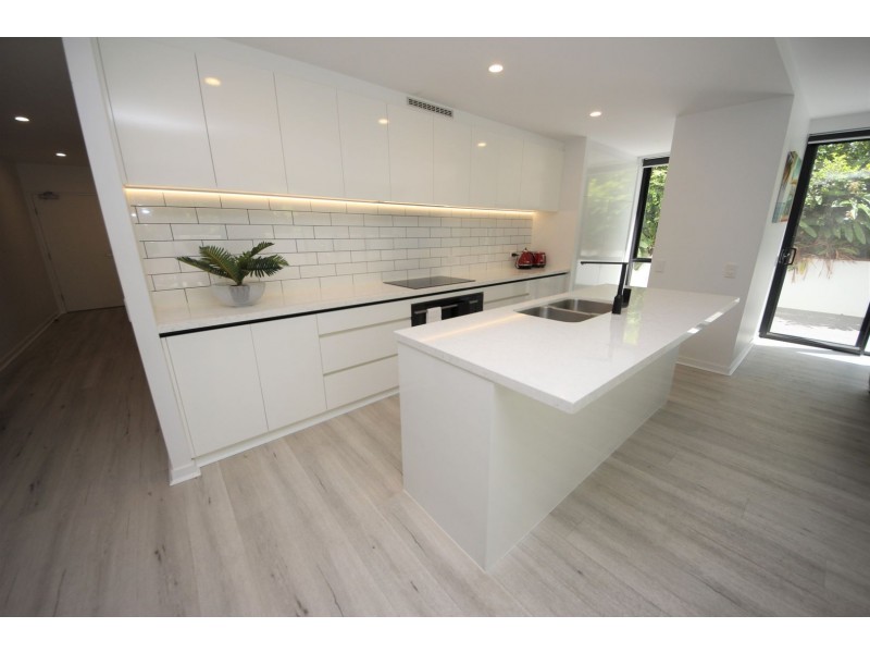 117/1 Hart Street, Ashmore QLD 4214