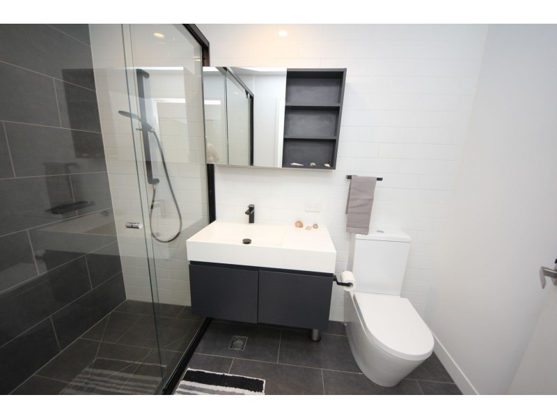 117/1 Hart Street, Ashmore QLD 4214