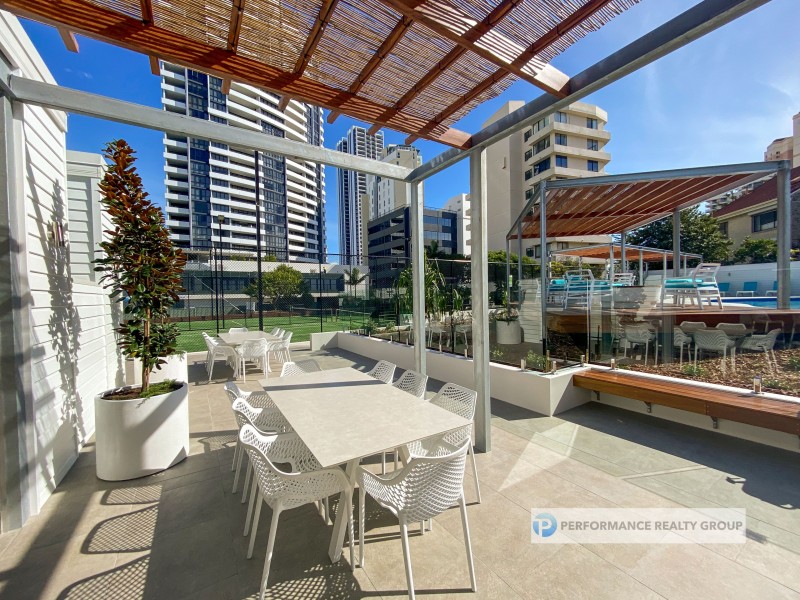 2D/1 Albert Avenue, Broadbeach QLD 4218