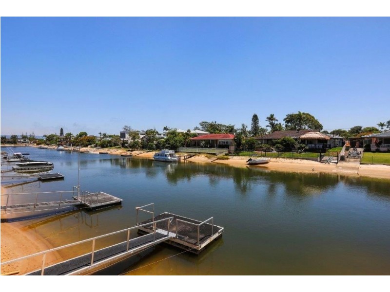 1/39 Holland Court, Broadbeach Waters QLD 4218