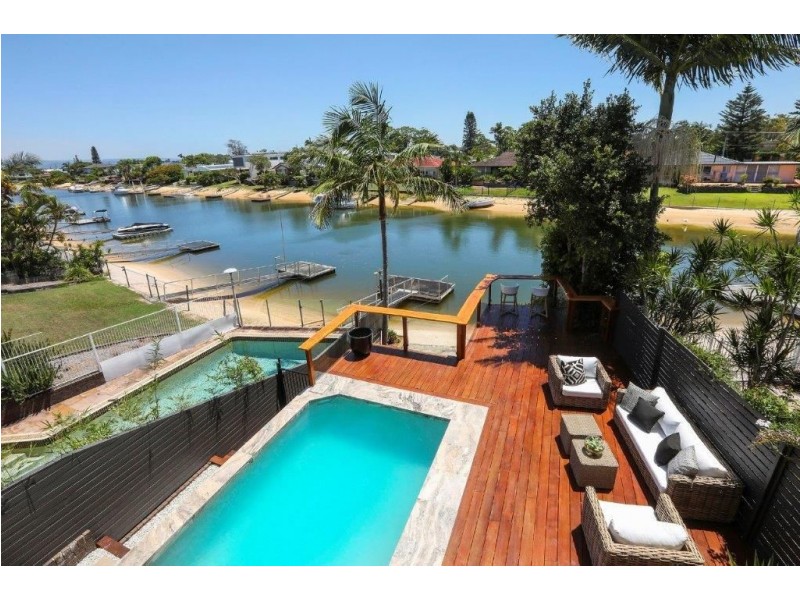 1/39 Holland Court, Broadbeach Waters QLD 4218