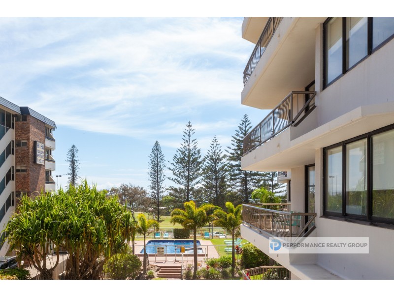 2D/1 Albert Avenue, Broadbeach QLD 4218