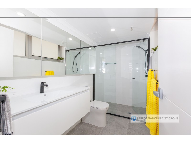 2D/1 Albert Avenue, Broadbeach QLD 4218