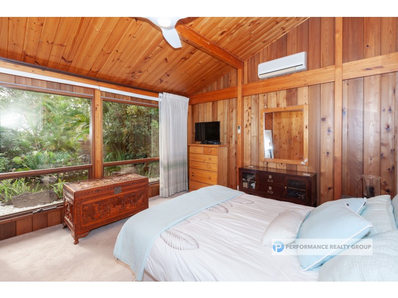 1 Langford Court, Mermaid Waters QLD 4218