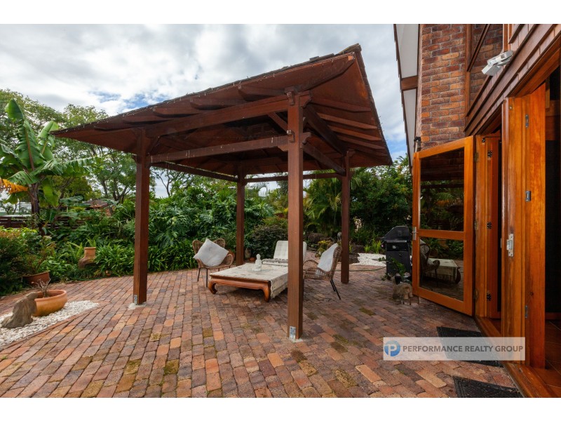 1 Langford Court, Mermaid Waters QLD 4218