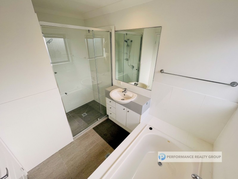 11 Scots Place, Robina QLD 4226