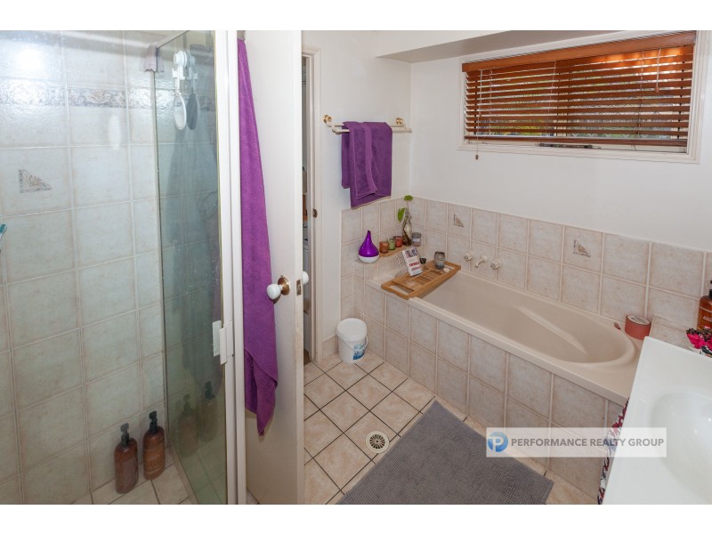 8 Sunnybrae Close, Merrimac QLD 4226