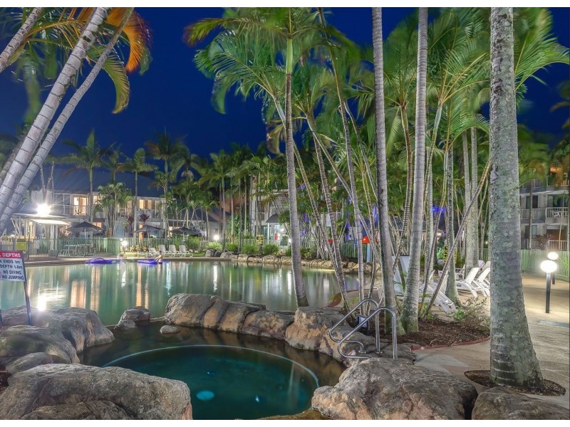 11/2320 Gold Coast Hwy, Mermaid Beach QLD 4218