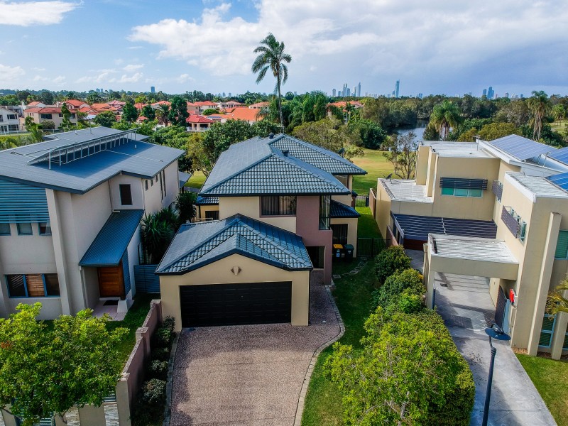 14/145 Palm Meadows Drive, Carrara QLD 4211