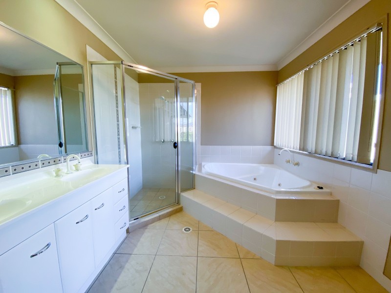 14/145 Palm Meadows Drive, Carrara QLD 4211