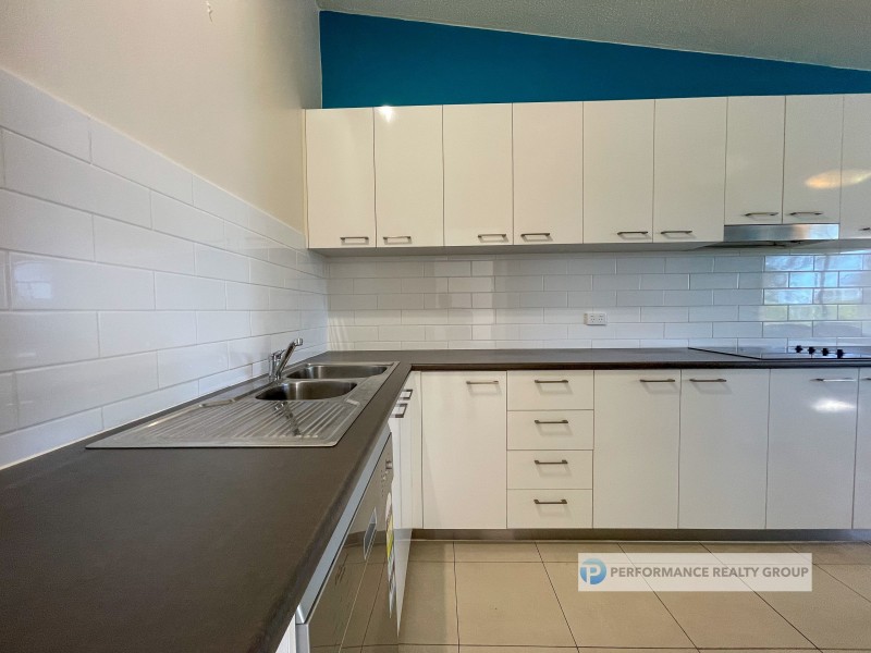 10/26 Holland Court, Broadbeach Waters QLD 4218
