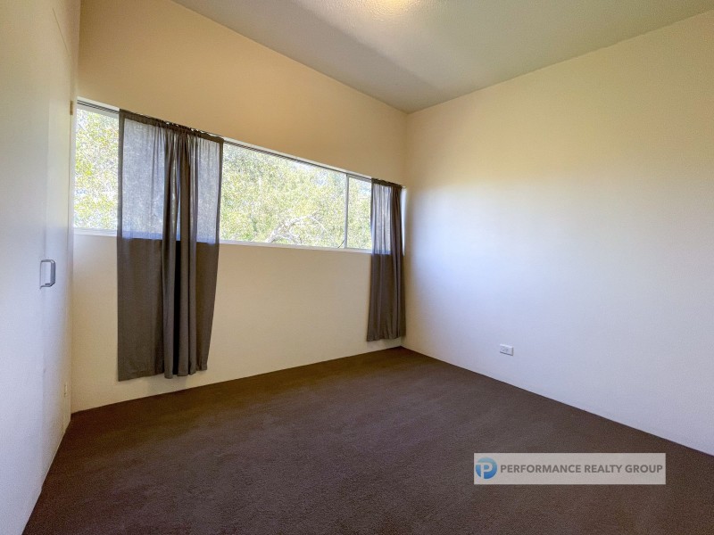 10/26 Holland Court, Broadbeach Waters QLD 4218