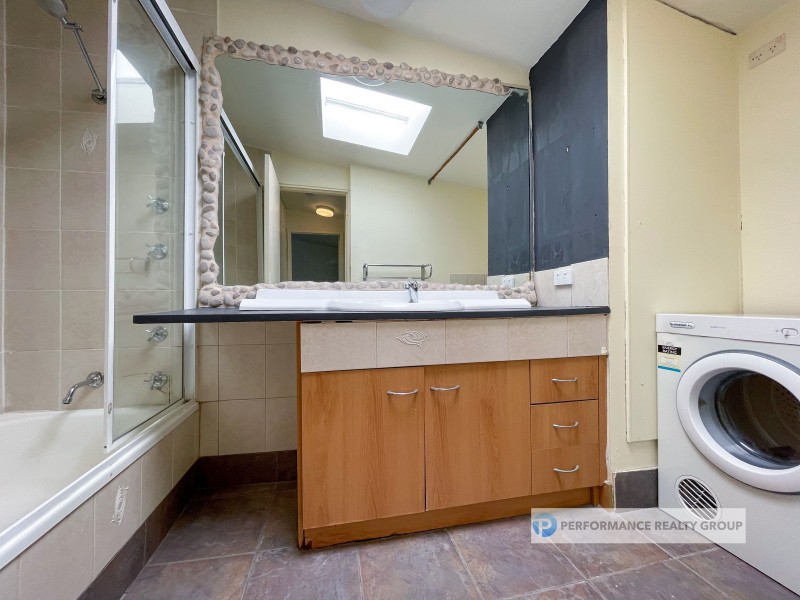 10/26 Holland Court, Broadbeach Waters QLD 4218