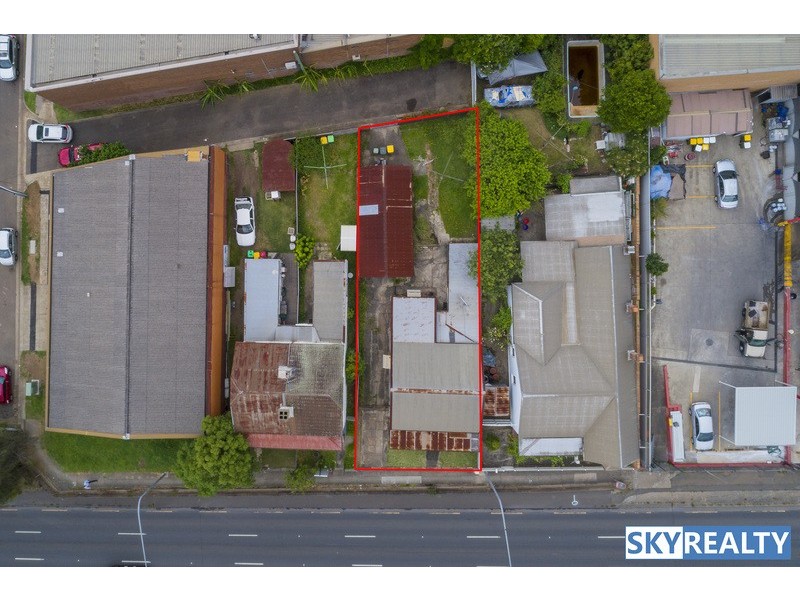 13 Woodville Road, Granville NSW 2142