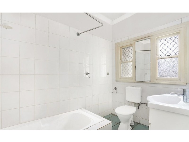 38 Woodville Road, Granville NSW 2142