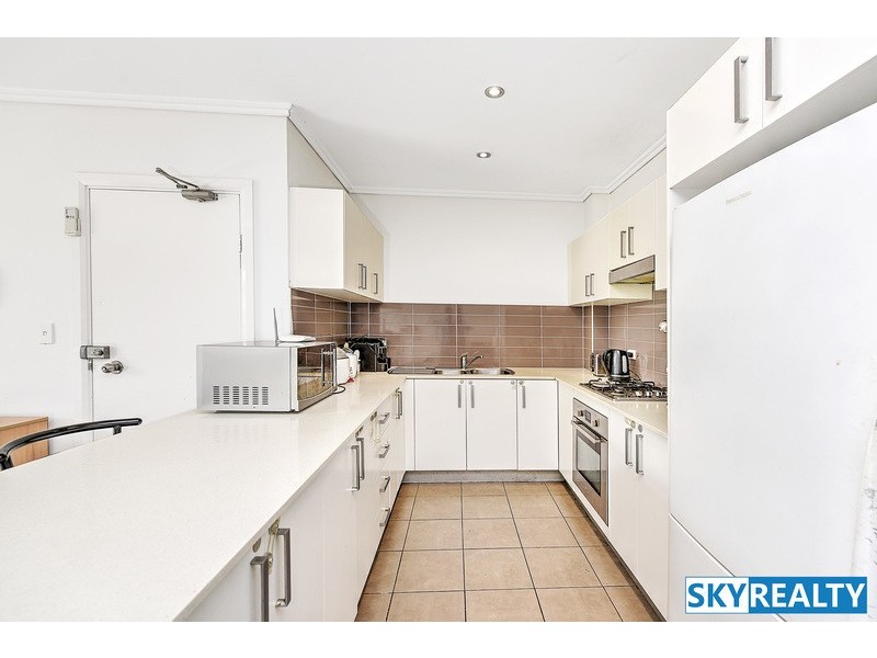 8/213 William Street, Granville NSW 2142