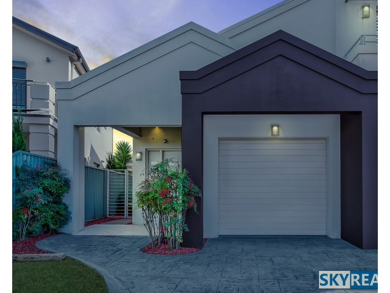 8 Caroma Avenue, Kyeemagh NSW 2216