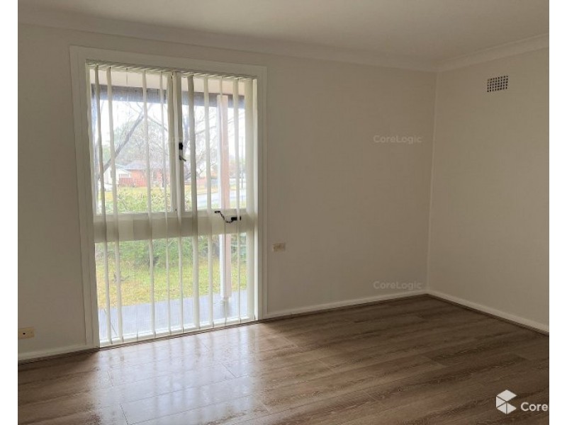 1 Bramble Place, Whalan NSW 2770