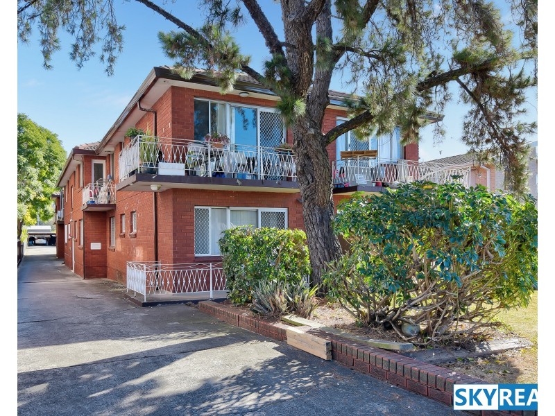 9/27 Military Road, Merrylands NSW 2160