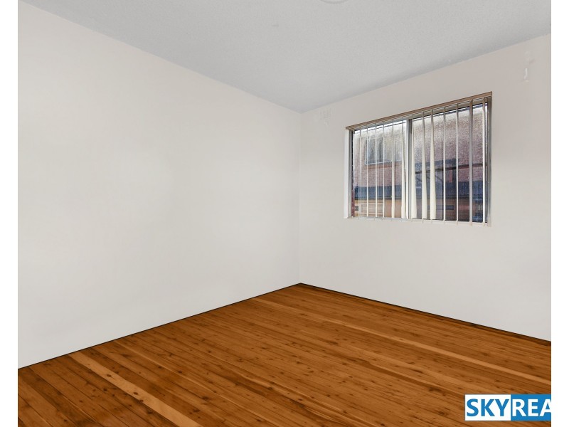 9/27 Military Road, Merrylands NSW 2160