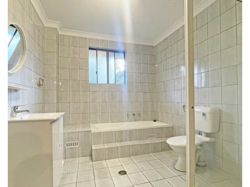 5/122 Good Street, Harris Park NSW 2150