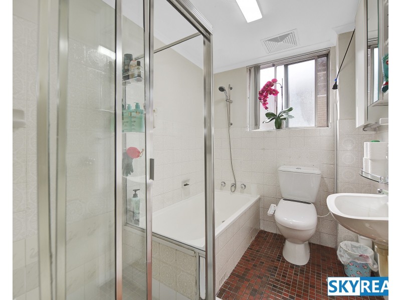 1/95 Northumberland Road, Auburn NSW 2144