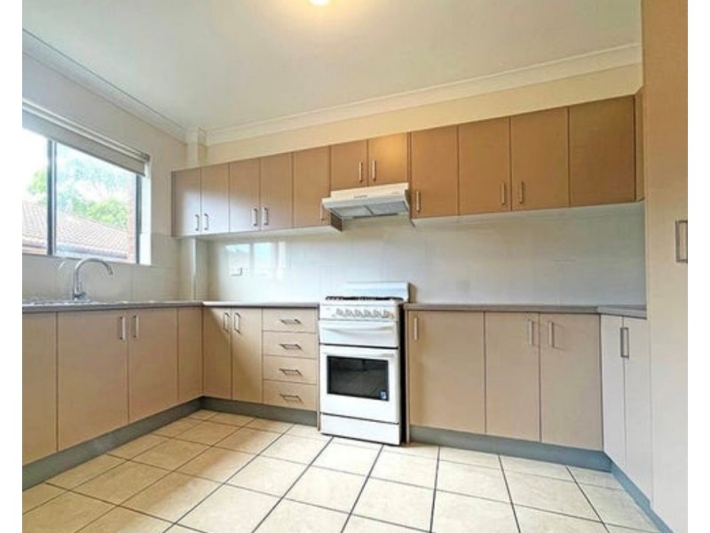1/122 Good Street, Harris Park NSW 2150